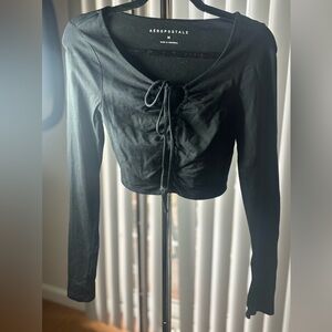 Medium Black Ruched Tie-Front Long Sleeve Crop Top